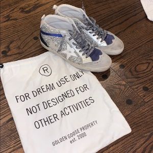 Sparkly golden goose midstars